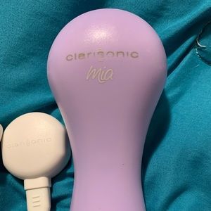 Clarisonic Mia face cleansing brush